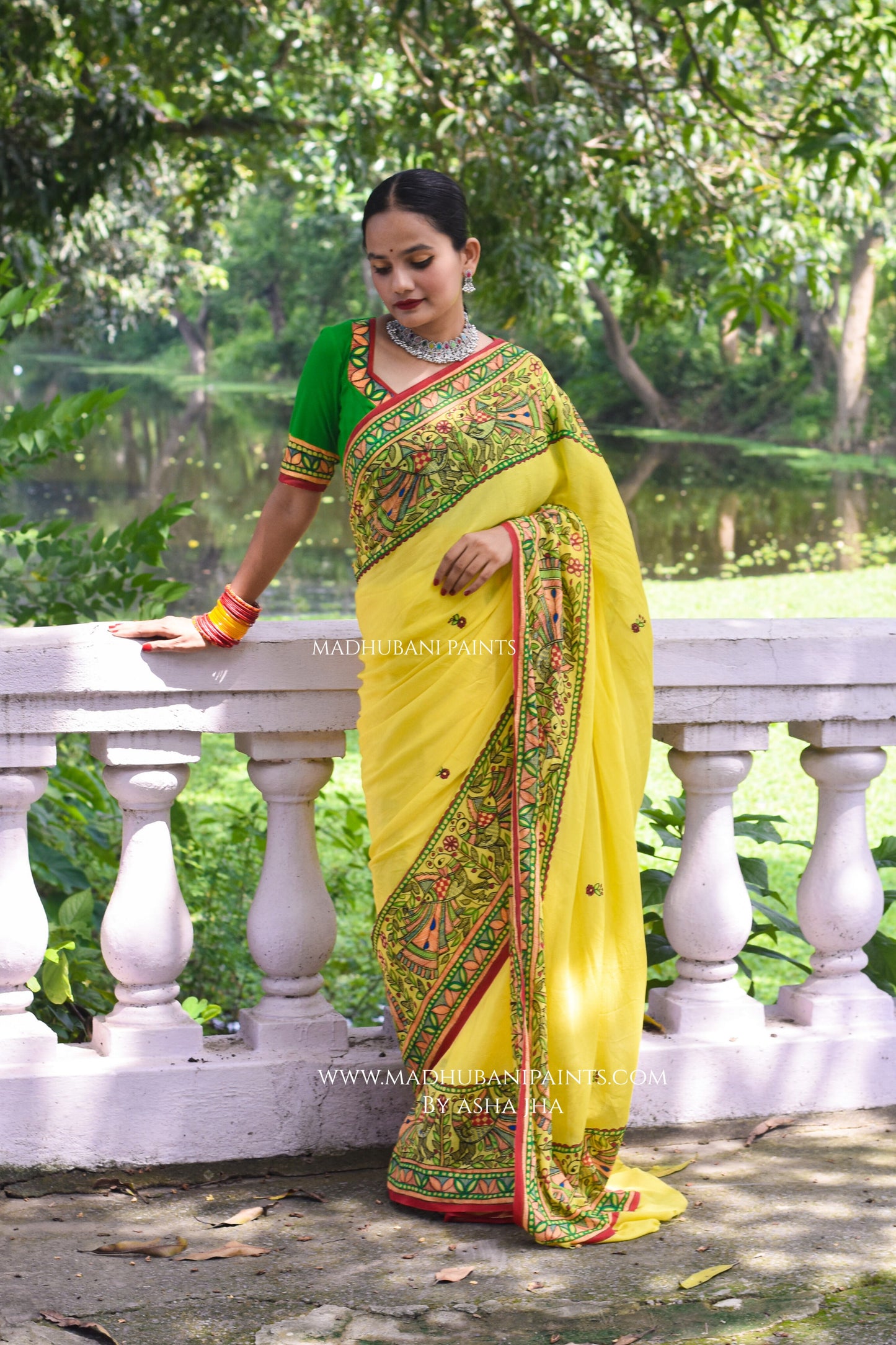 Pyaari Mayuri Hand-painted Madhubani Chiffon Saree