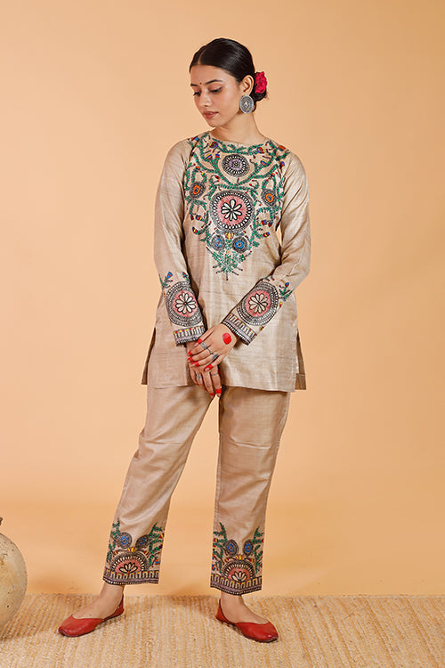 'Flowers of Mithila' Handpainted Madhubani Tussar Silk Kurta